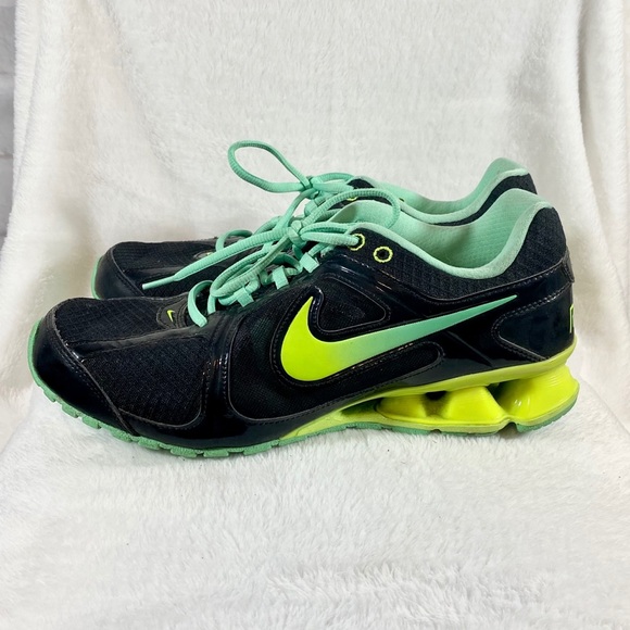 nike reax tennis shoes